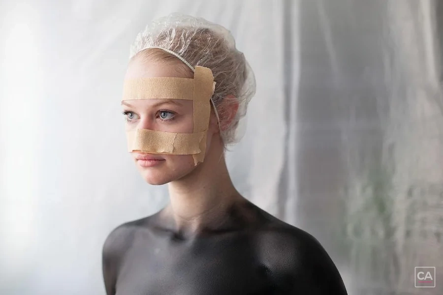 Making-of Black and Gold Bodypainting am Set